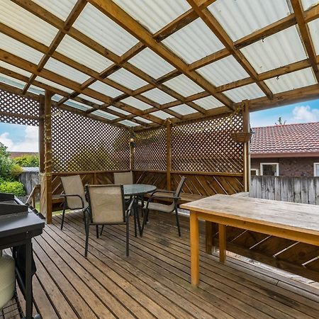 The Family Hub Villa Таупо Екстериор снимка