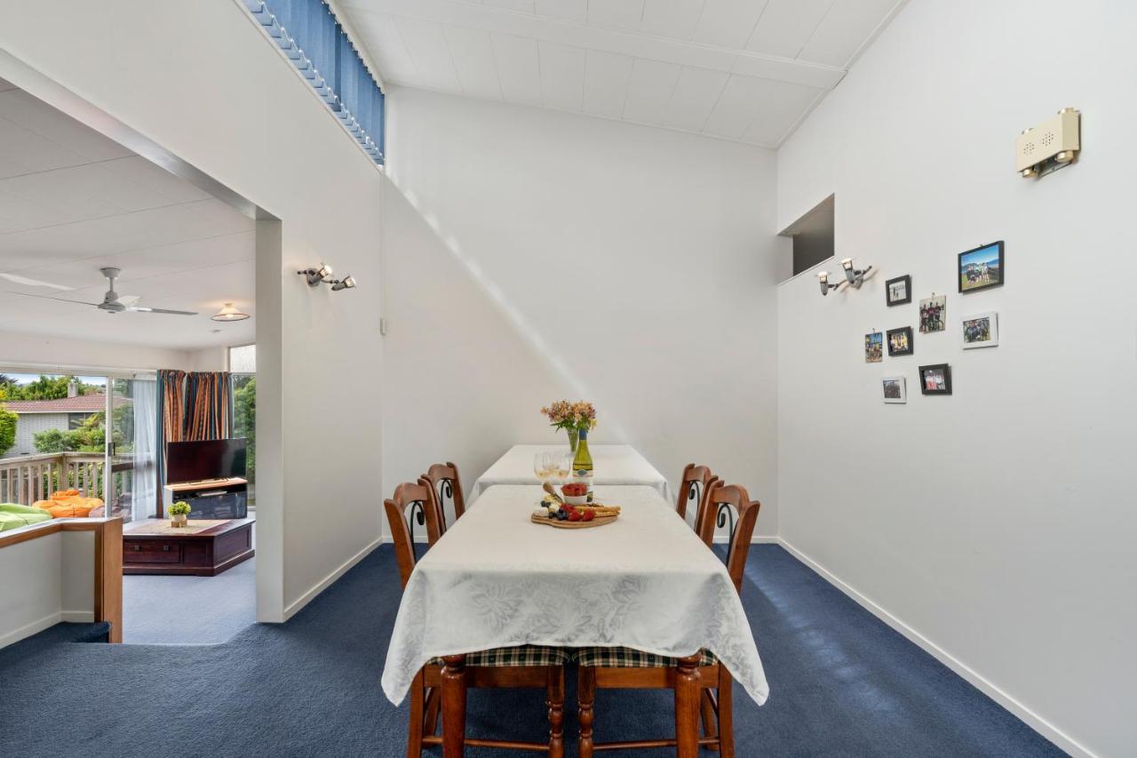The Family Hub Villa Таупо Екстериор снимка