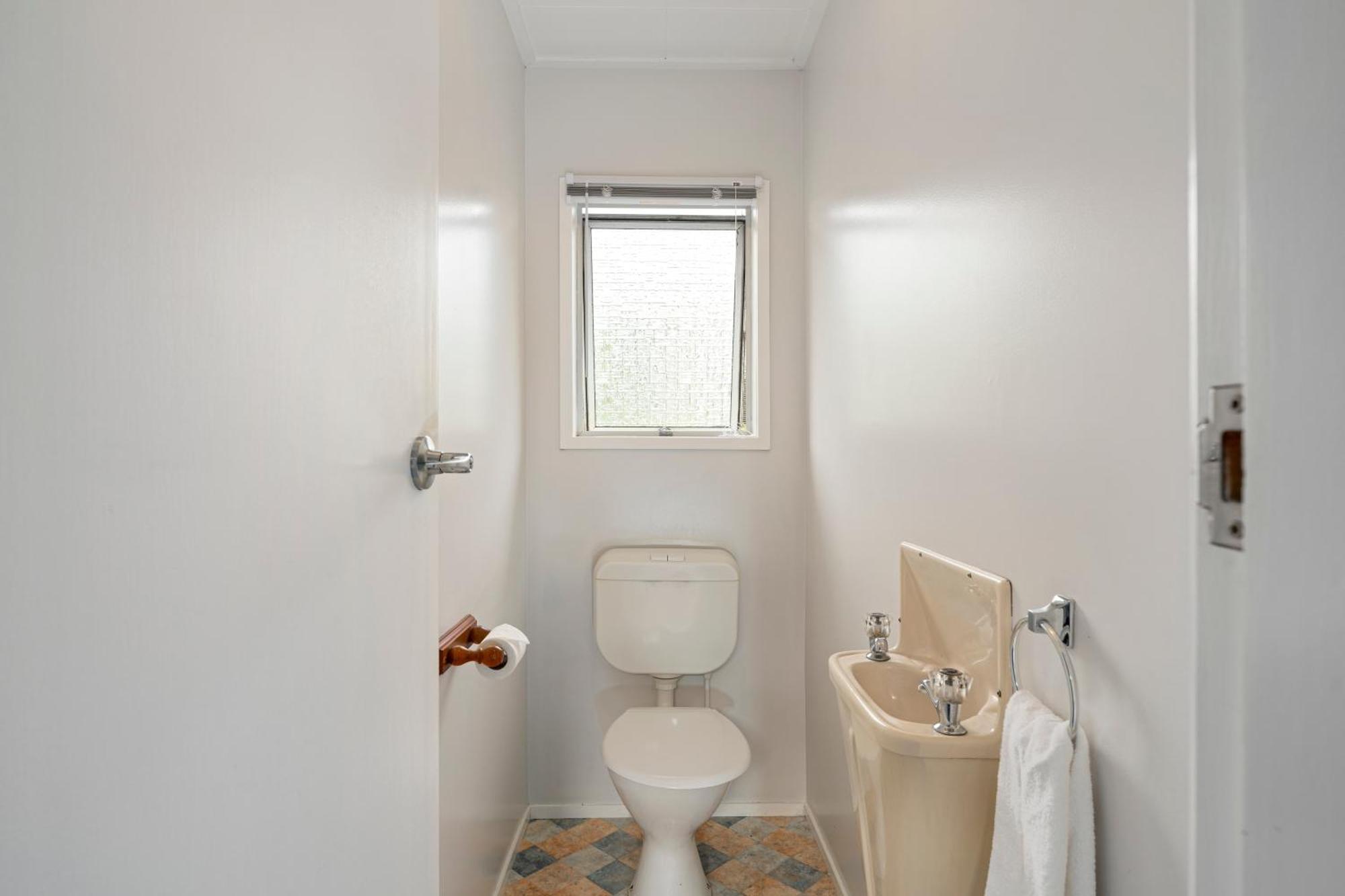 The Family Hub Villa Таупо Екстериор снимка